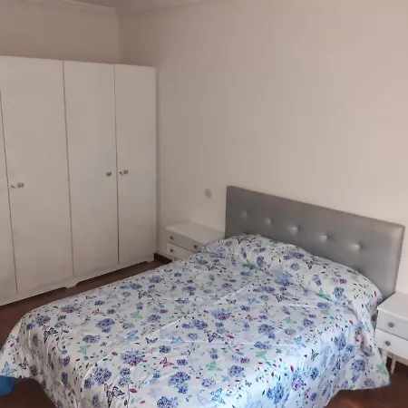 La Bien Cercada Daire Zamora